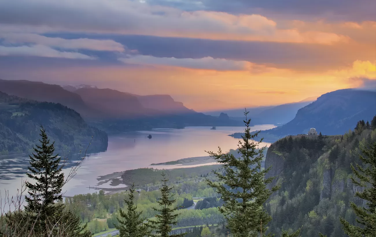 Sunrise over Crown Point at Columbia River