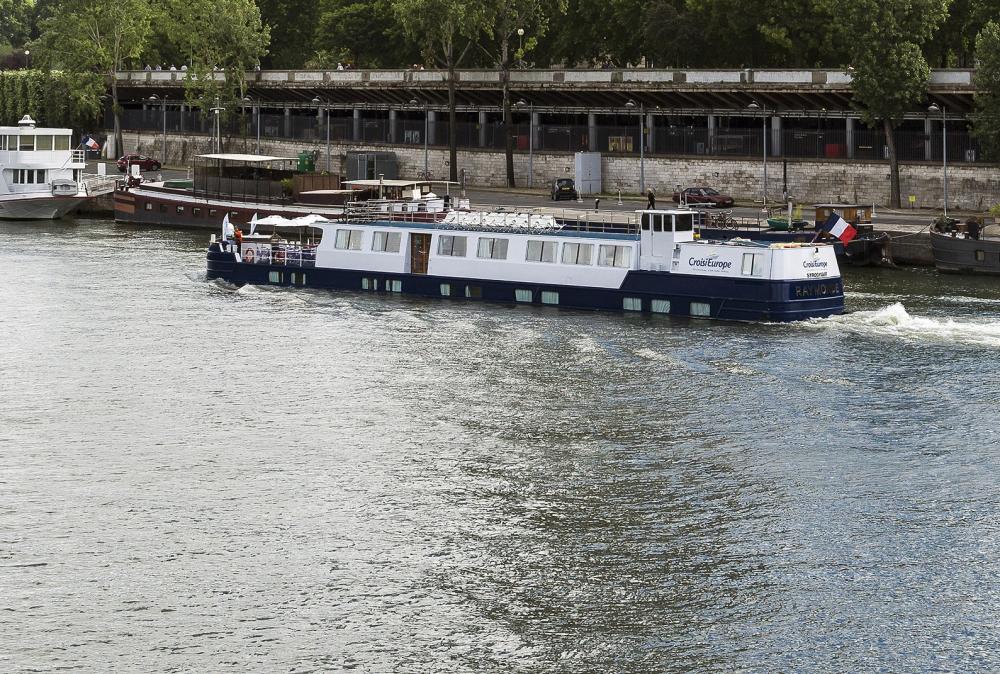 MS Raymonde - Cruises along the gorgeous and sparkling canals of France