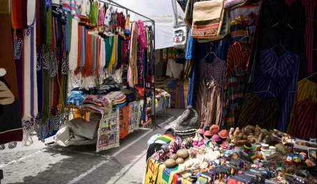 The fabric streets of Otavallo