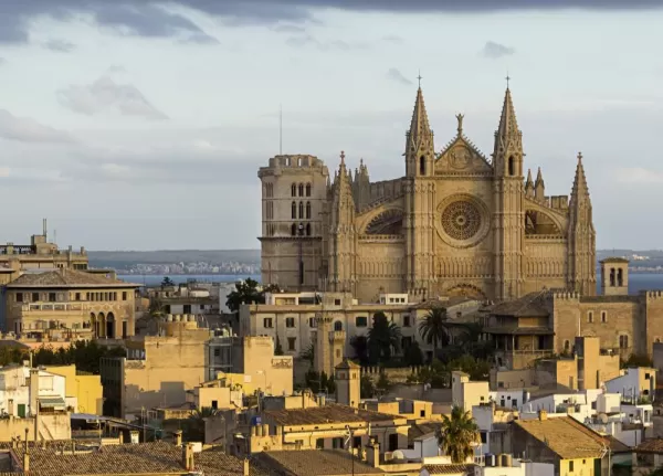 The towering cathedral of Palma de Mallorca