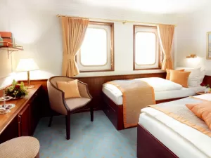 A Category 2 Twin-Bed Cabin