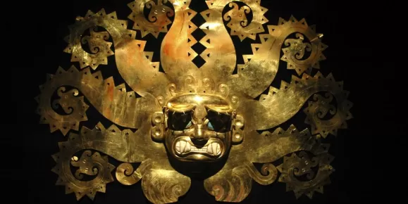 Ancient Peruvian mask made of gold
