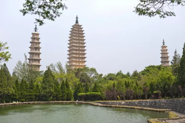 Three Pagodas of Dali, Yunnan