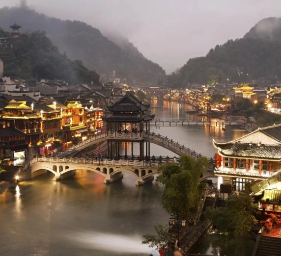 Fenghuang night scenery