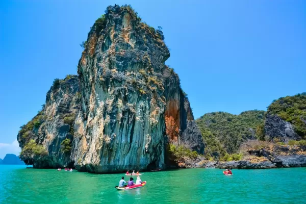 Kayaking Phang Nga