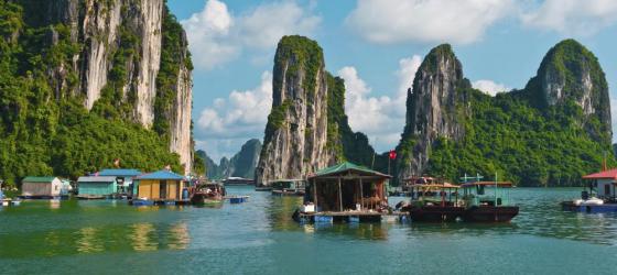 Floating fishing village in Halong Bay