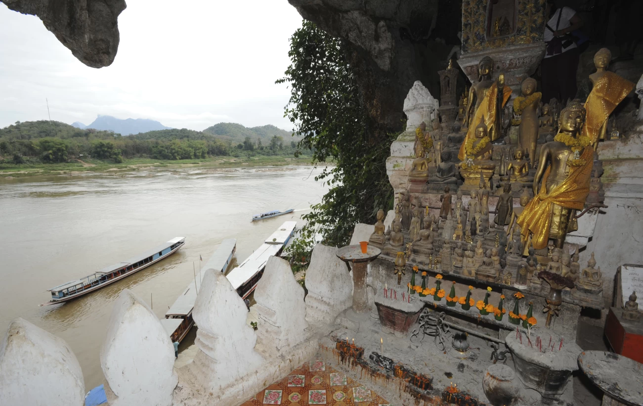 Pak Ou cave near Luang Phabang