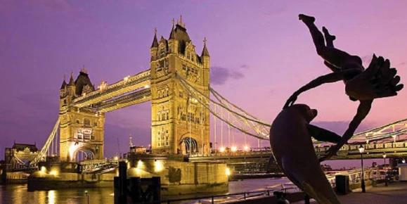 London's famous Tower Bridge