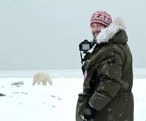 Polar bear encounter