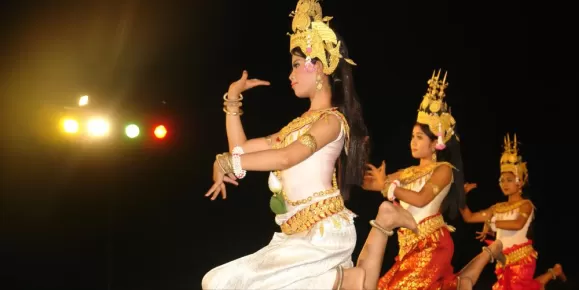 Aspara dancers near the Angkor Wat ruins