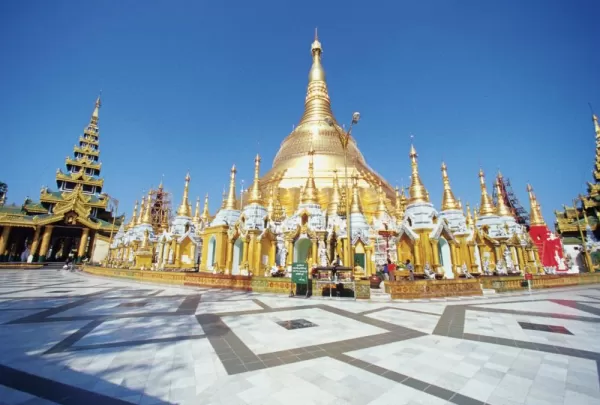 Shwedagon Pagoda in Yangon