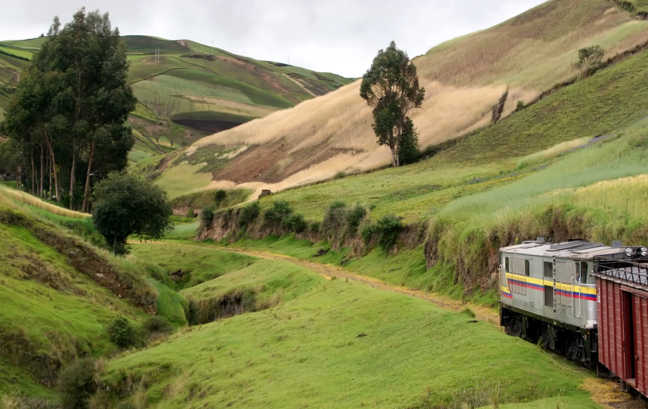 Train ride from Riobamba to Sibambe
