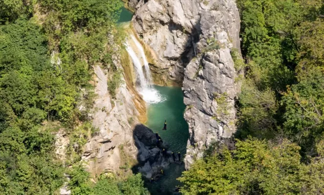 Cliff jumping in Croatia