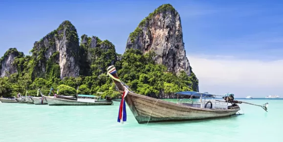 Longtail boat on a beautiful Thai beach