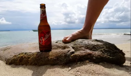 Island explorations with Balboa beer
