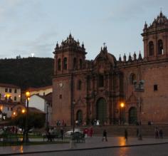 Cathedral in Cusco at dusk