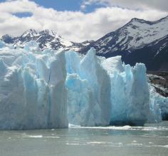 Getting up close to Glaciar Grey