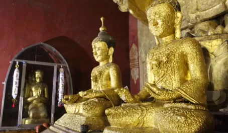 Golden Buddahs in Bagan