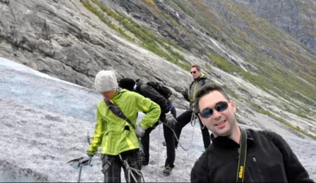 Hiking Jostedalen Breforarlag glacier!